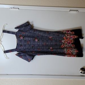 Cold shoulder crepe border print dress